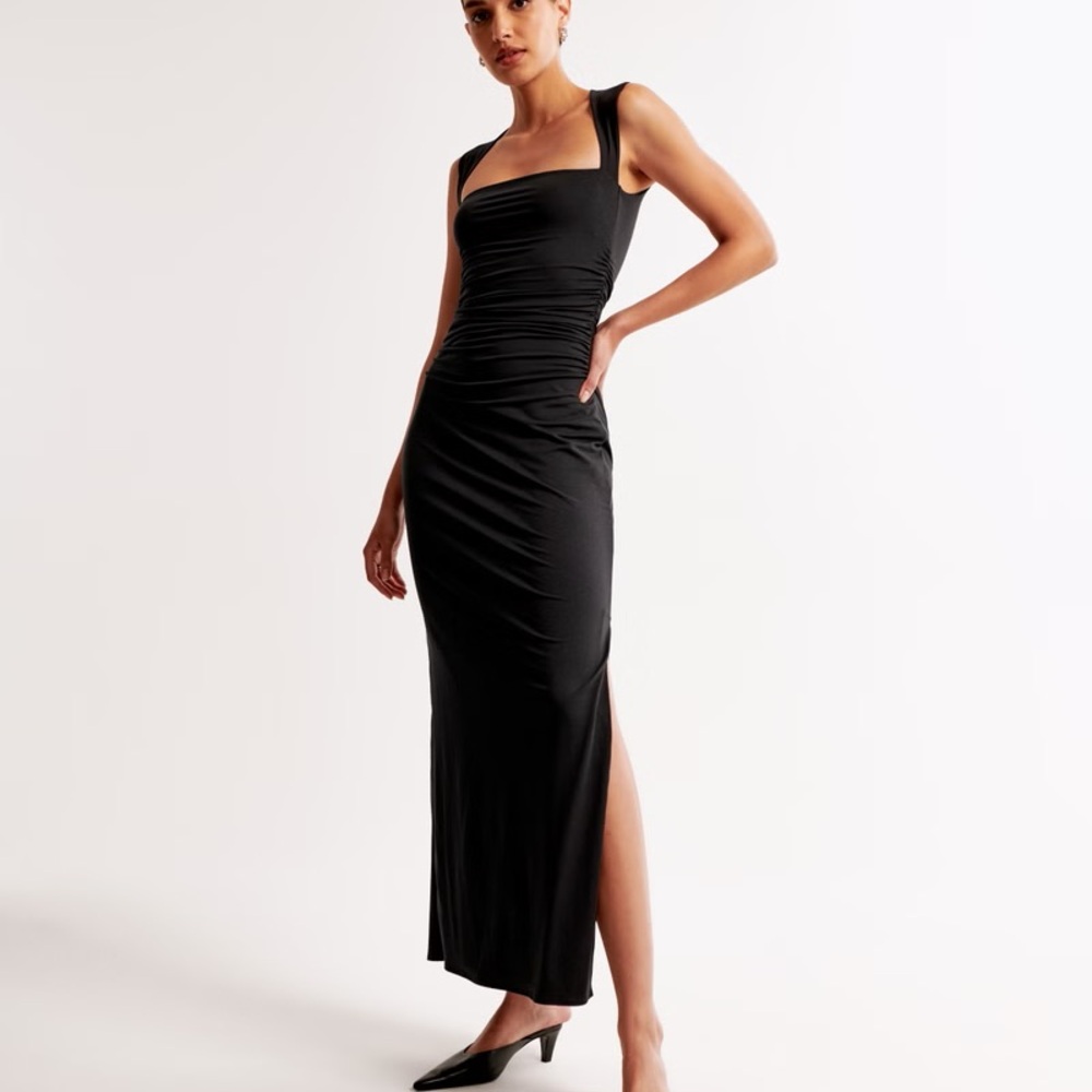 A&F Ava Knit Maxi Dress